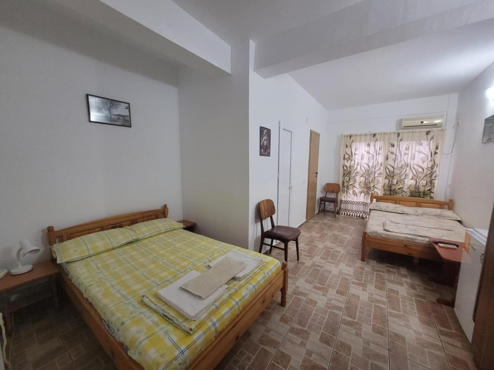 Cazare Eforie Nord, Plaja Acapulco, Garsoniere Four Studios, Bucatarie Comuna, Baie Proprie, Etaj 4, Fara Lift Kültér fotó