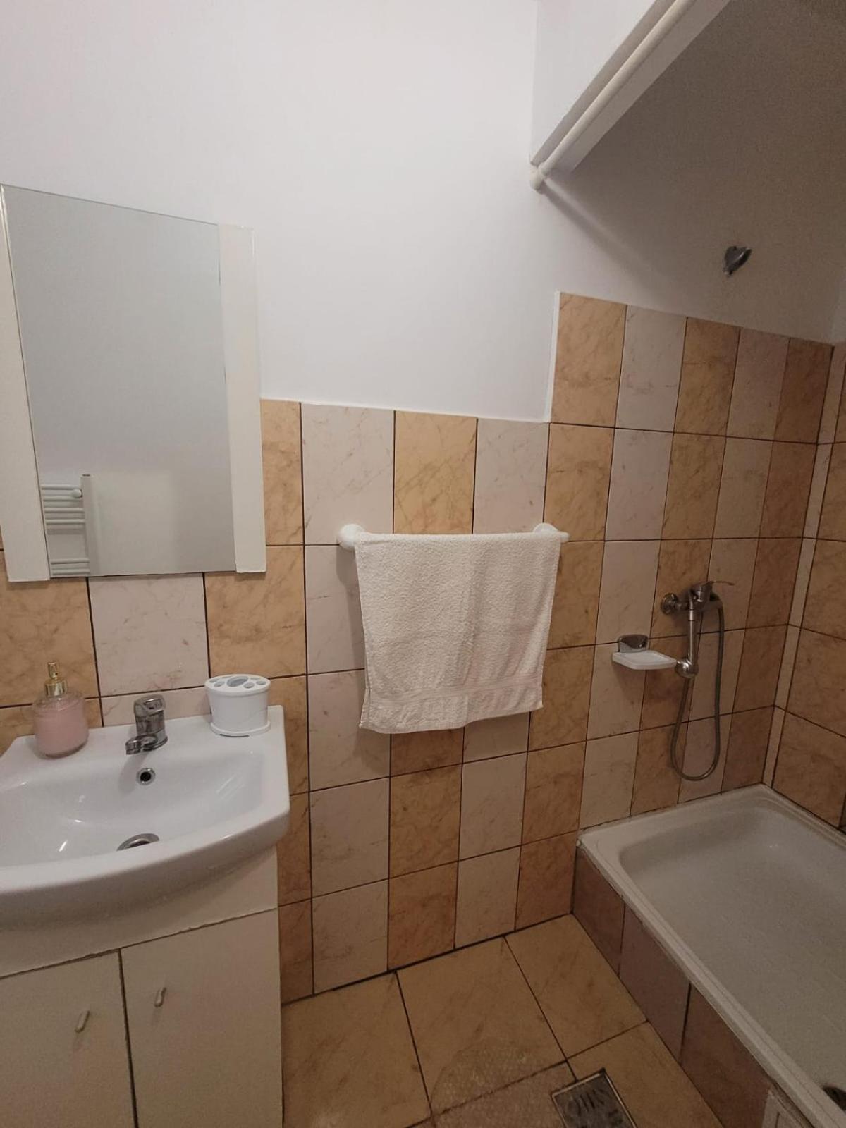 Cazare Eforie Nord, Plaja Acapulco, Garsoniere Four Studios, Bucatarie Comuna, Baie Proprie, Etaj 4, Fara Lift Kültér fotó